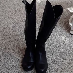 Black Boots with Outside Zipper